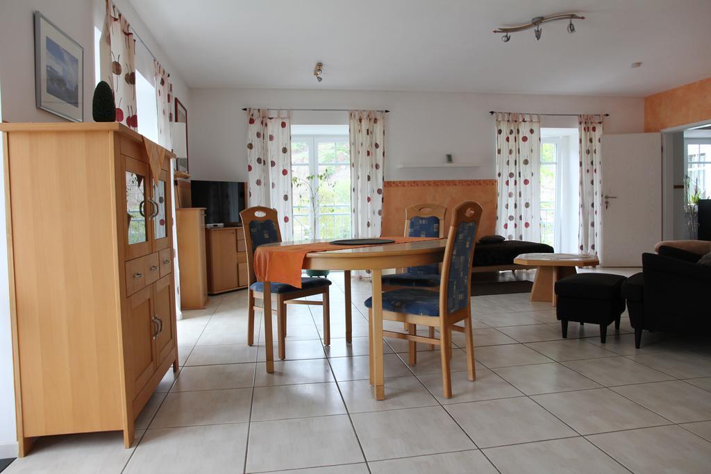 Cafe Klering Apartment Briedern Luaran gambar