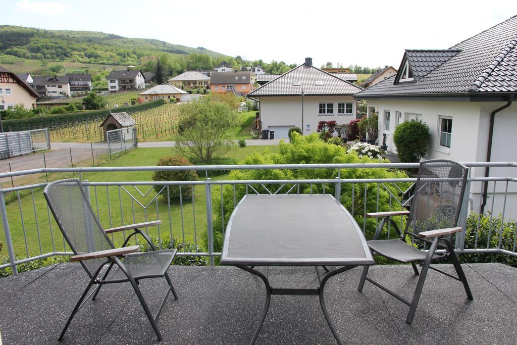 Cafe Klering Apartment Briedern Luaran gambar